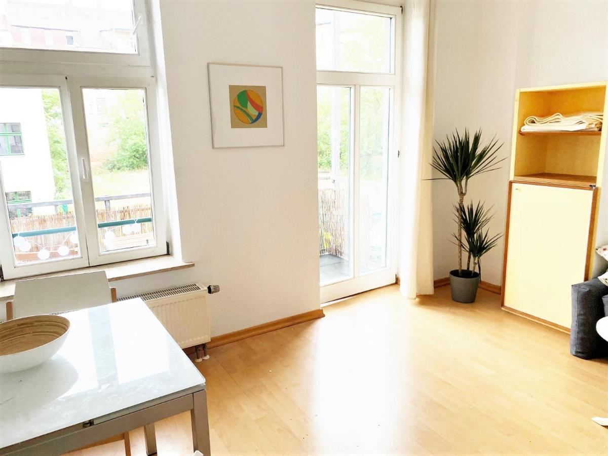 Schoene, Ruhige Zweiraumwohnung Im Angesagten Altlindenau Lipsia Esterno foto