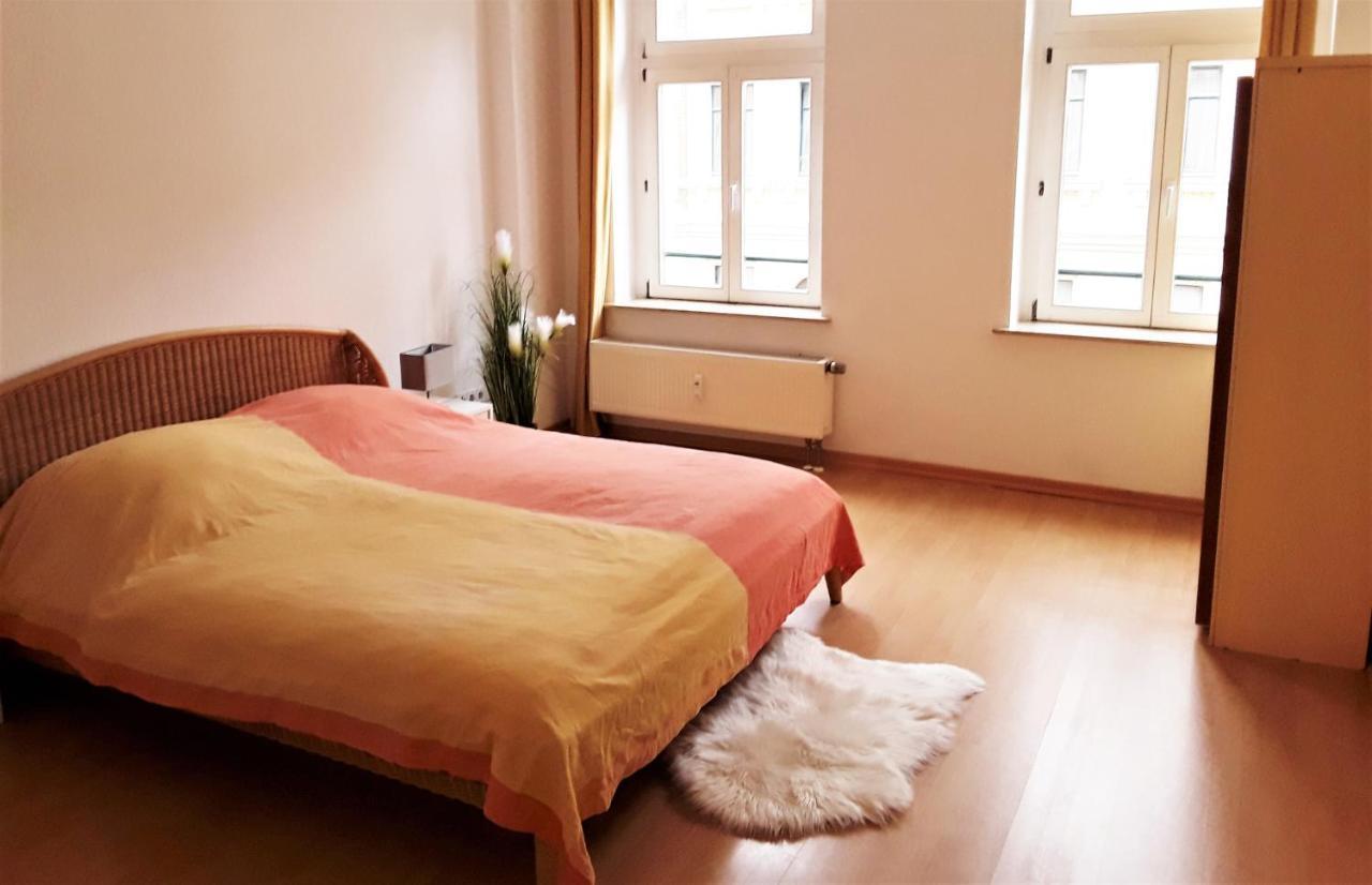 Schoene, Ruhige Zweiraumwohnung Im Angesagten Altlindenau Lipsia Esterno foto