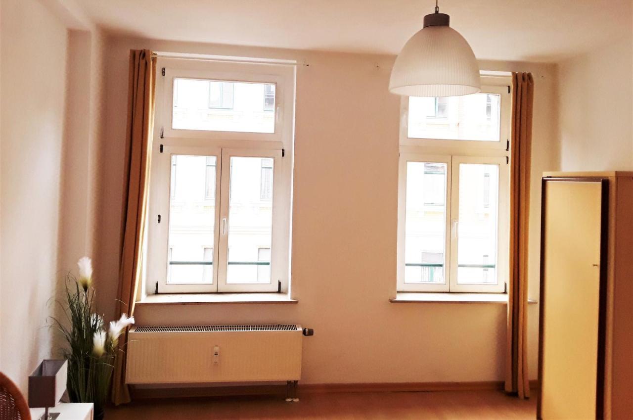 Schoene, Ruhige Zweiraumwohnung Im Angesagten Altlindenau Lipsia Esterno foto